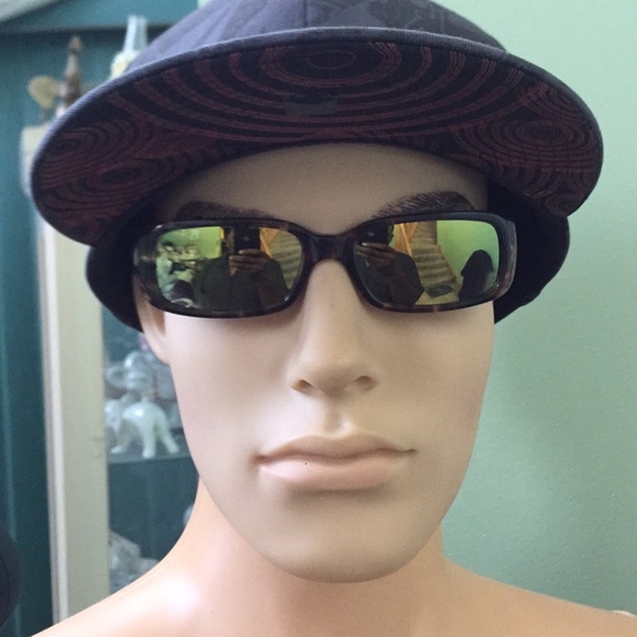 Gucci  Sunglasses - Picture 7 of 8